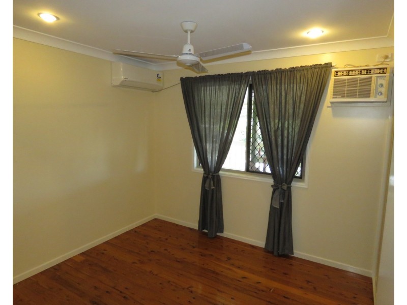 43 Whyte Avenue, Bowen QLD 4805