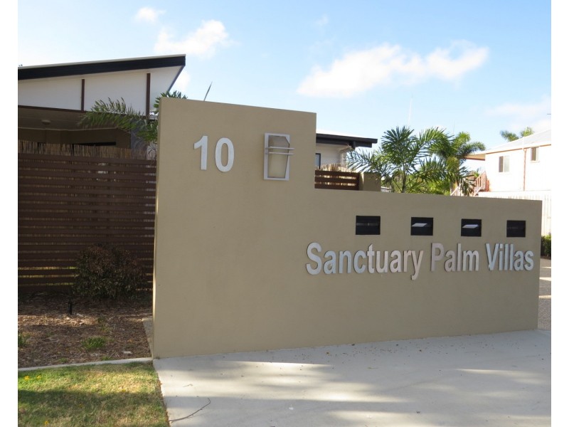 4/10 Gordon Street, Bowen QLD 4805