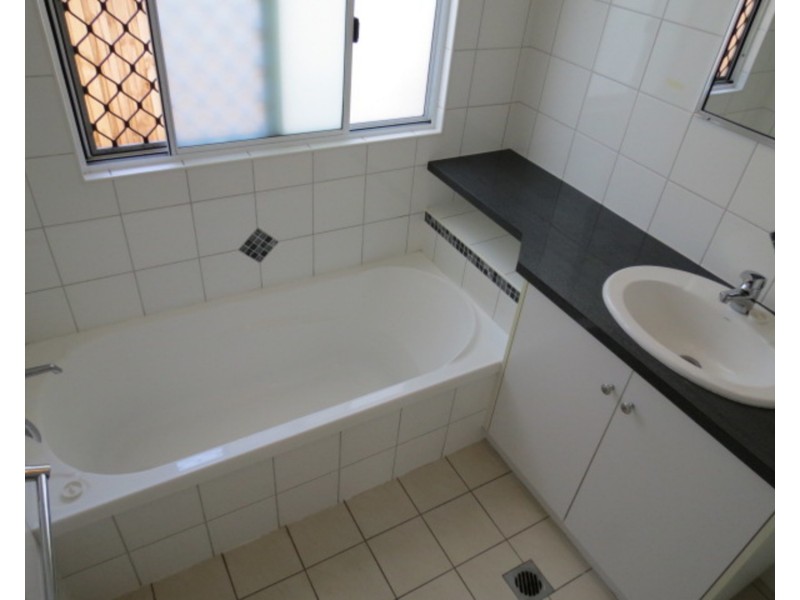 13 Hillview Place, Bowen QLD 4805