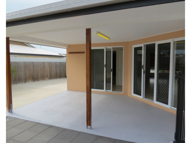 13 Hillview Place, Bowen QLD 4805