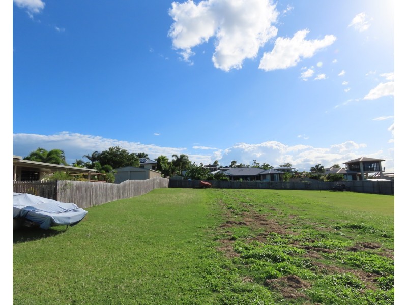 13 Bayside Court, Bowen QLD 4805