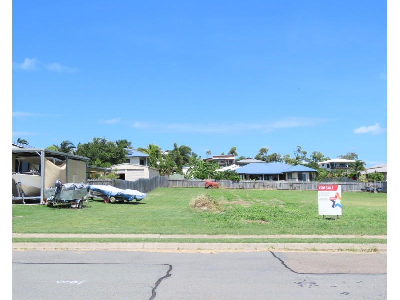13 Bayside Court, Bowen QLD 4805