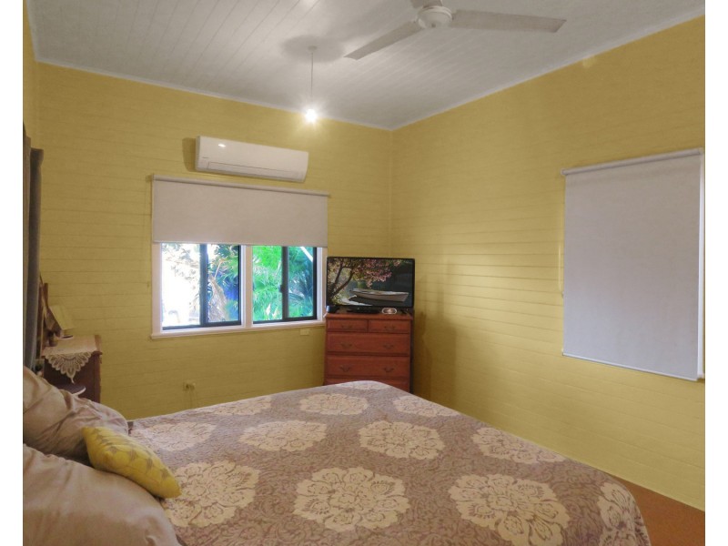 40-42 Poole Street, Bowen QLD 4805