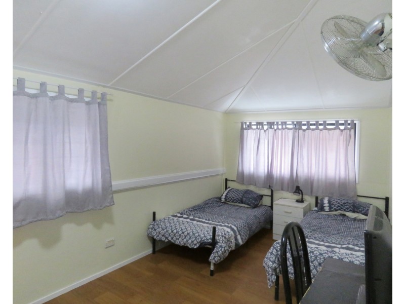 40-42 Poole Street, Bowen QLD 4805