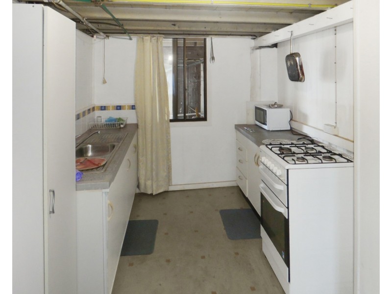 40-42 Poole Street, Bowen QLD 4805