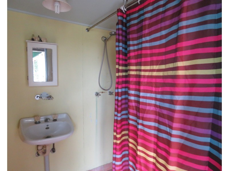 40-42 Poole Street, Bowen QLD 4805