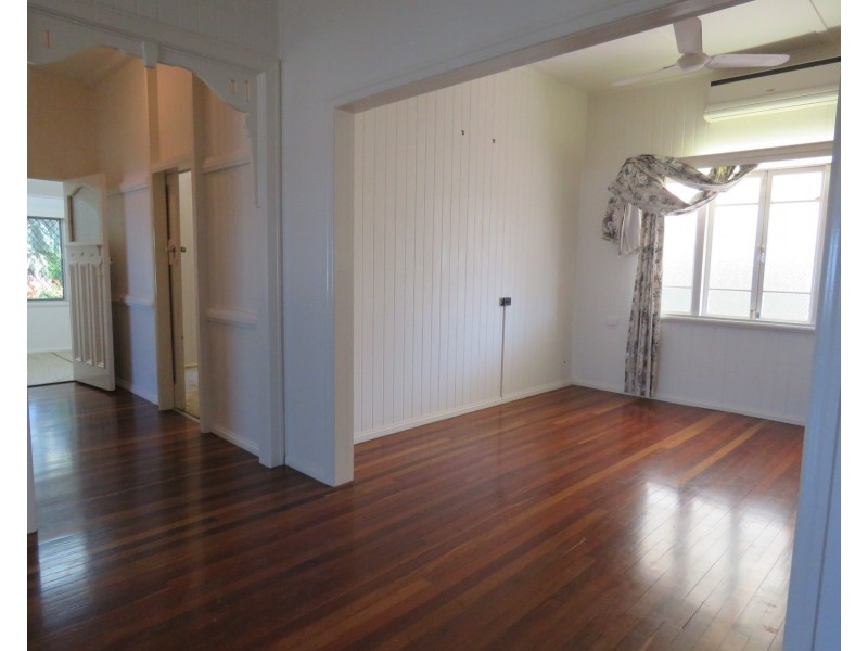 18 Hay Street, Bowen QLD 4805