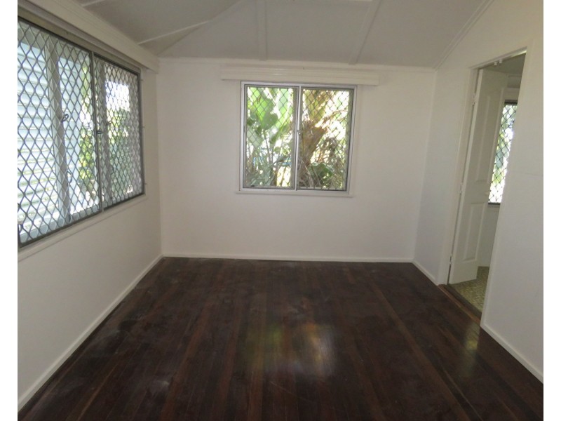 18 Hay Street, Bowen QLD 4805