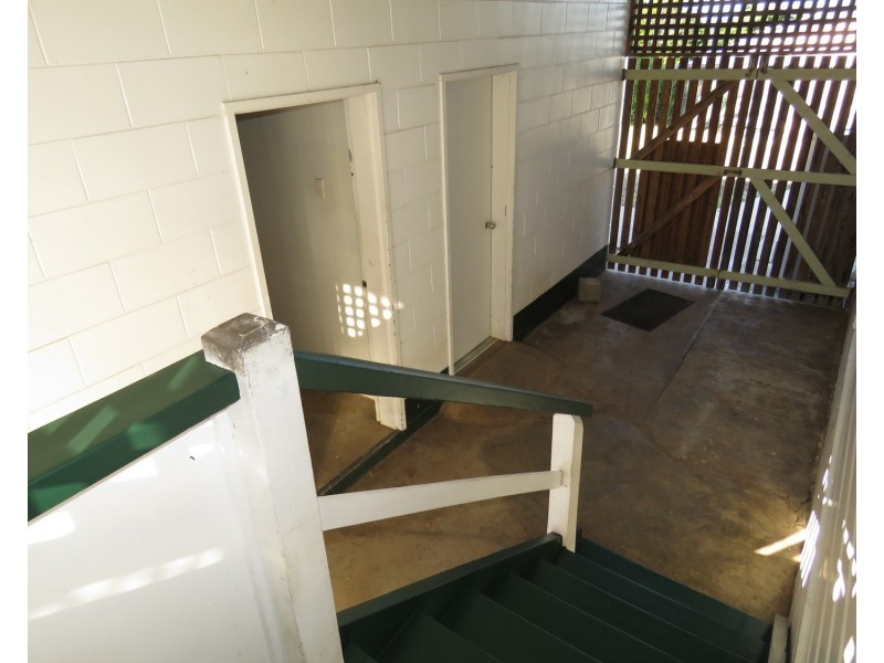 18 Hay Street, Bowen QLD 4805