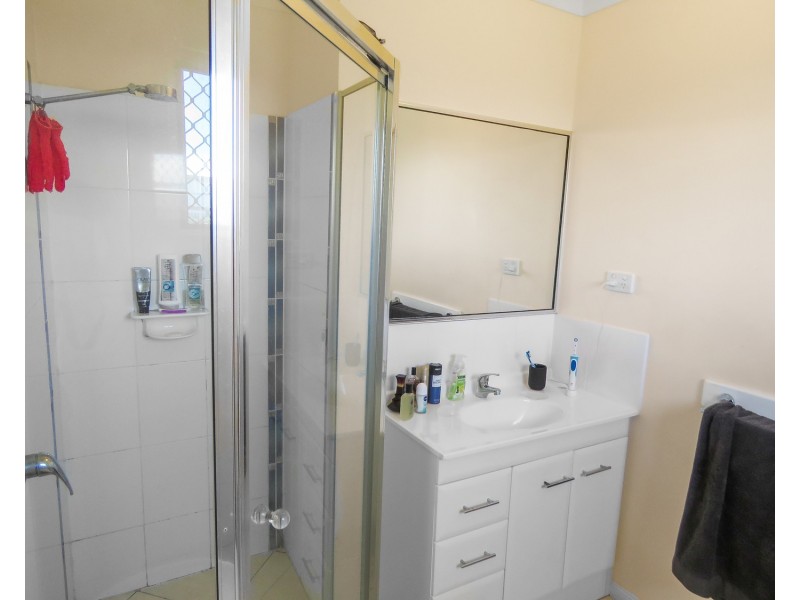 5 Lemon Grove, Bowen QLD 4805