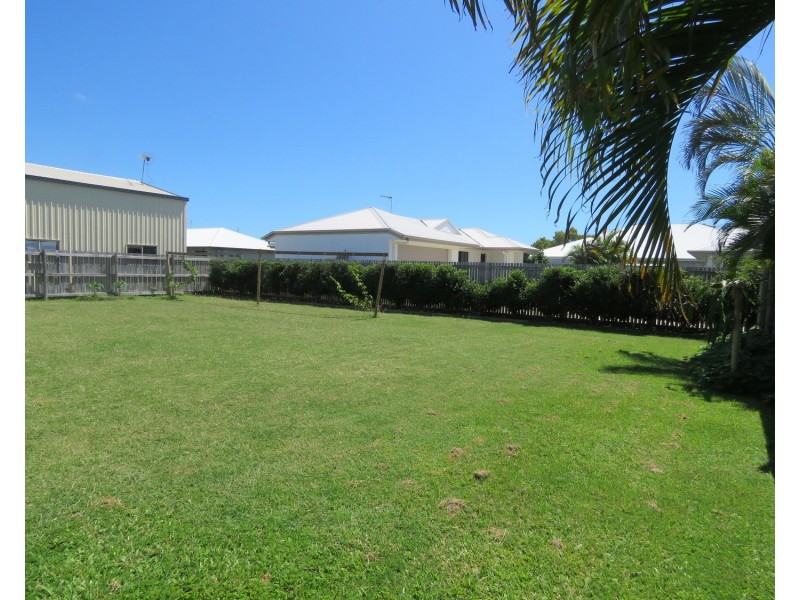 5 Lemon Grove, Bowen QLD 4805