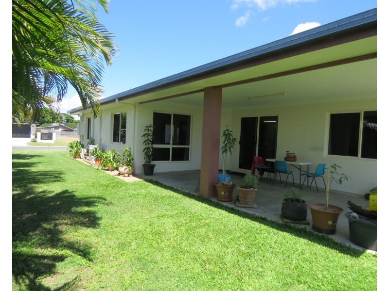 5 Lemon Grove, Bowen QLD 4805