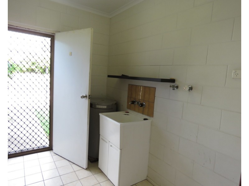 4/60 Herbert Street, Bowen QLD 4805