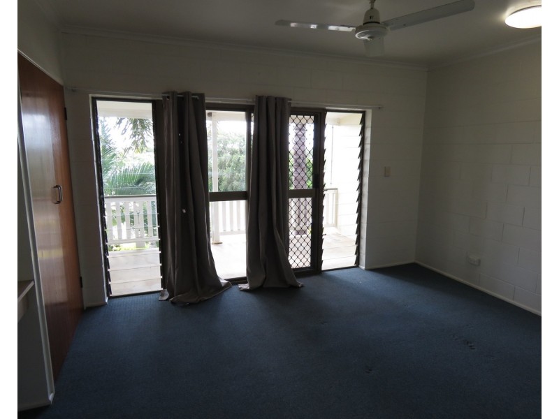 4/60 Herbert Street, Bowen QLD 4805