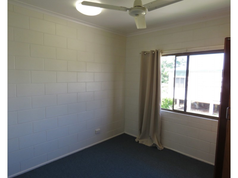 4/60 Herbert Street, Bowen QLD 4805