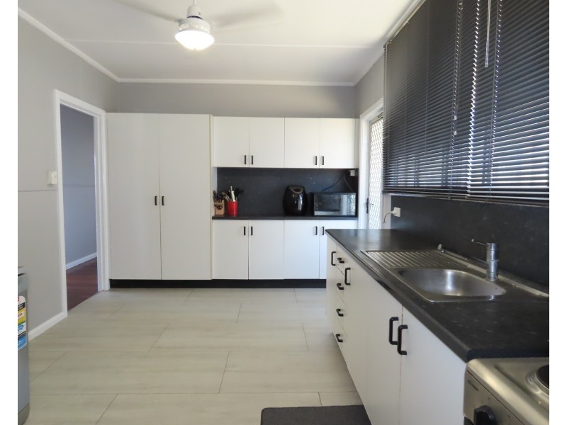 22a Sinclair Street, Bowen QLD 4805