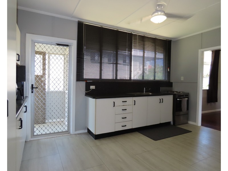 22a Sinclair Street, Bowen QLD 4805