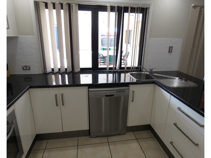 9 Banks Drive, Bowen QLD 4805