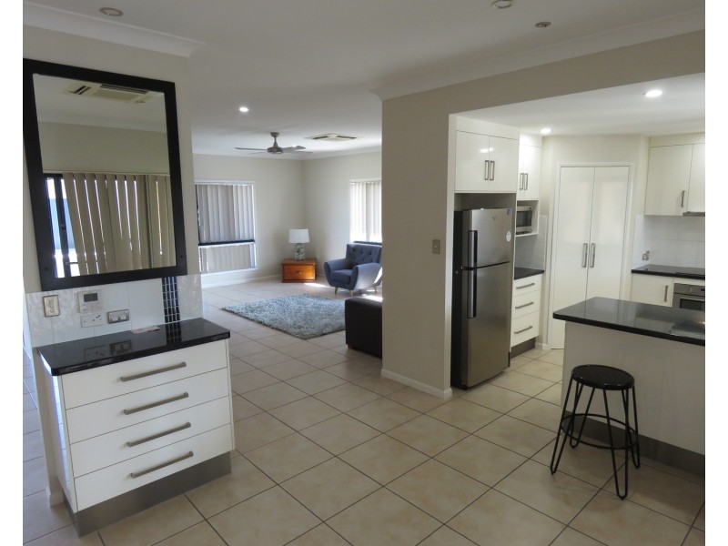 9 Banks Drive, Bowen QLD 4805