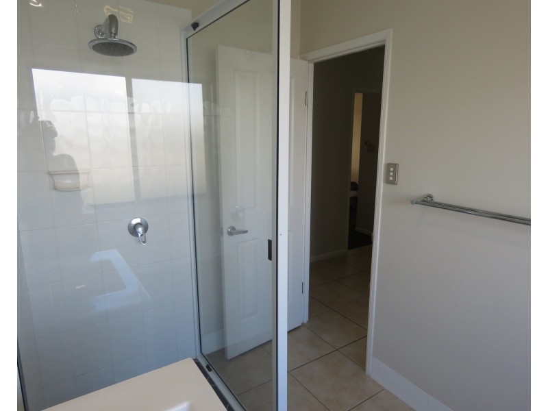 9 Banks Drive, Bowen QLD 4805