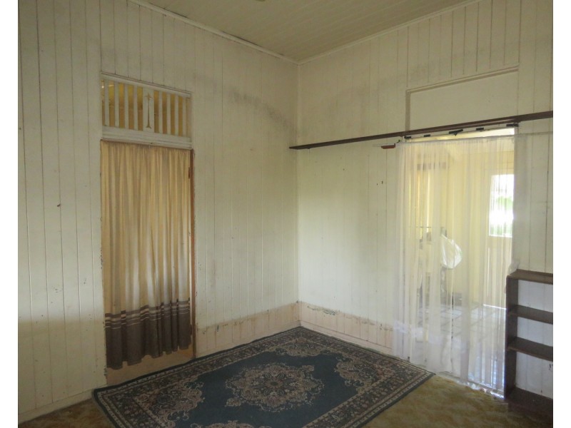 86 Herbert Street, Bowen QLD 4805