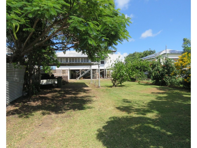 86 Herbert Street, Bowen QLD 4805