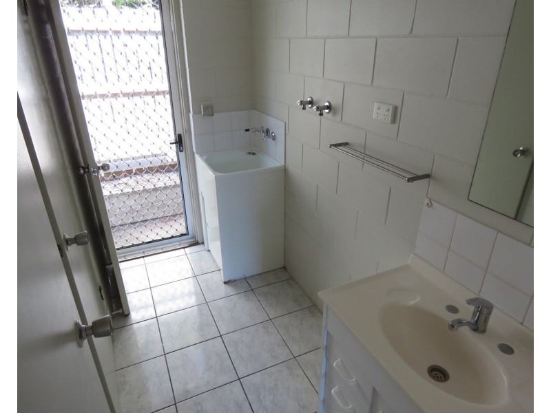 3/43 Crofton Street, Bowen QLD 4805