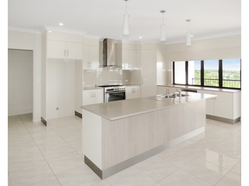19 Harbourview Terrace, Bowen QLD 4805