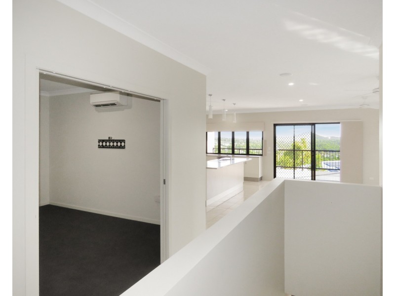 19 Harbourview Terrace, Bowen QLD 4805