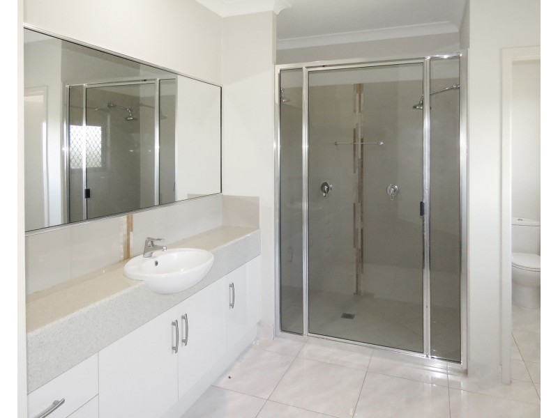 19 Harbourview Terrace, Bowen QLD 4805