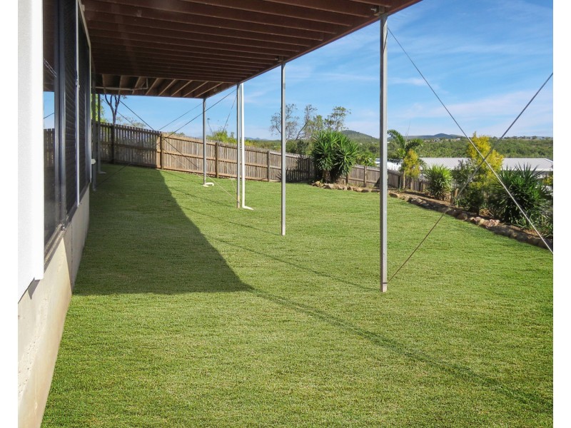19 Harbourview Terrace, Bowen QLD 4805