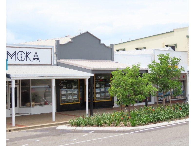 30 Herbert Street, Bowen QLD 4805