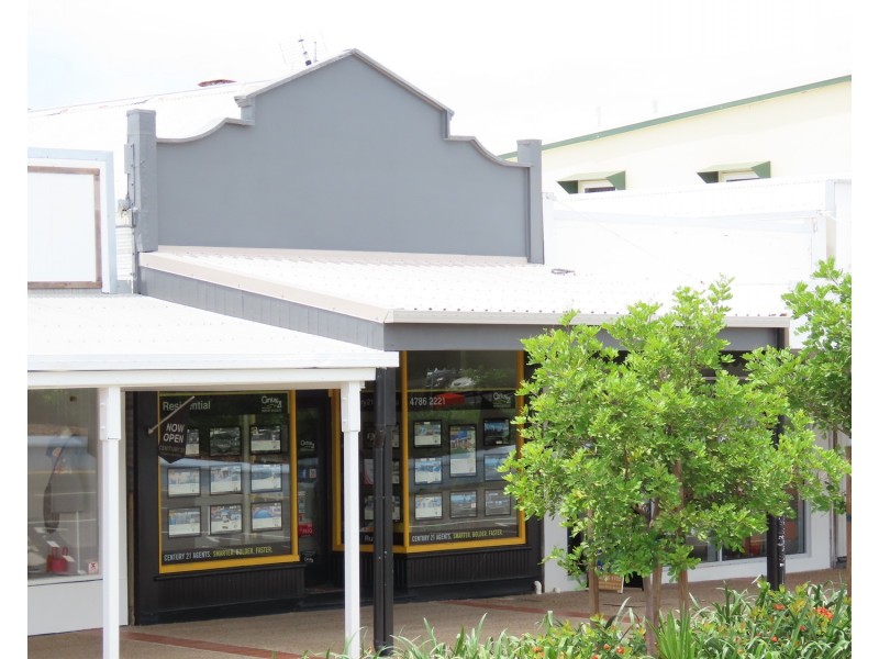 30 Herbert Street, Bowen QLD 4805