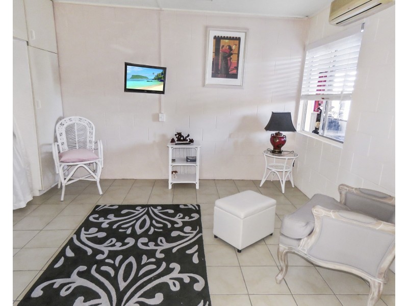 17 Elphinstone Street, Bowen QLD 4805