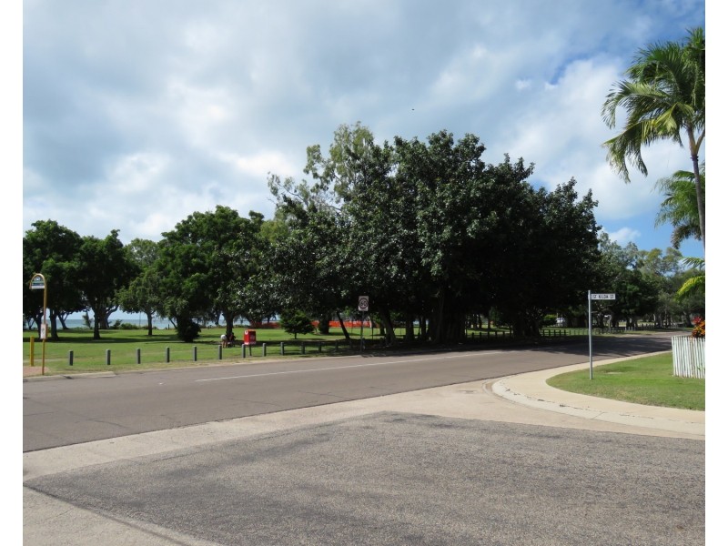 11/89 Horseshoe Bay Road, Bowen QLD 4805