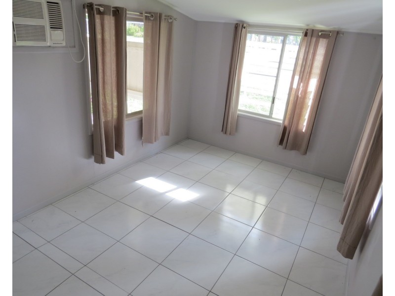 2/6 Webster Street, Bowen QLD 4805