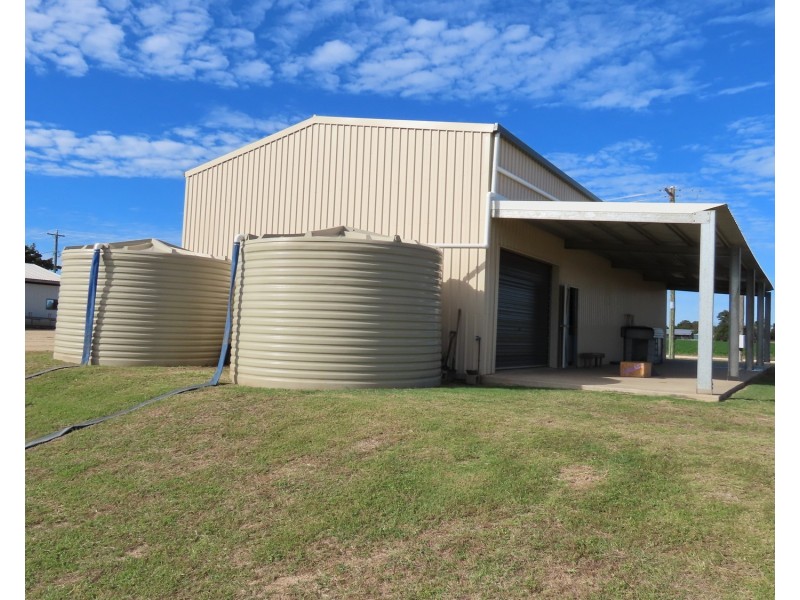 11 Sandy Lane, Bowen QLD 4805