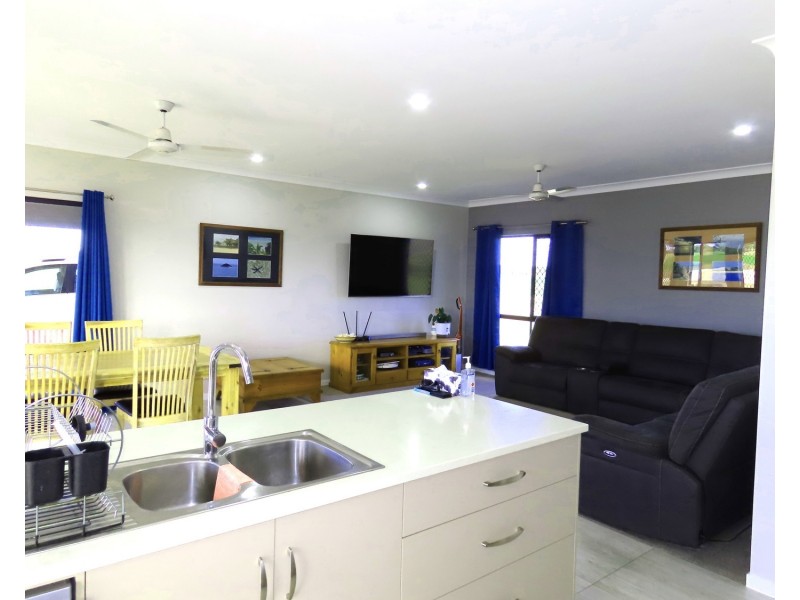 11 Sandy Lane, Bowen QLD 4805