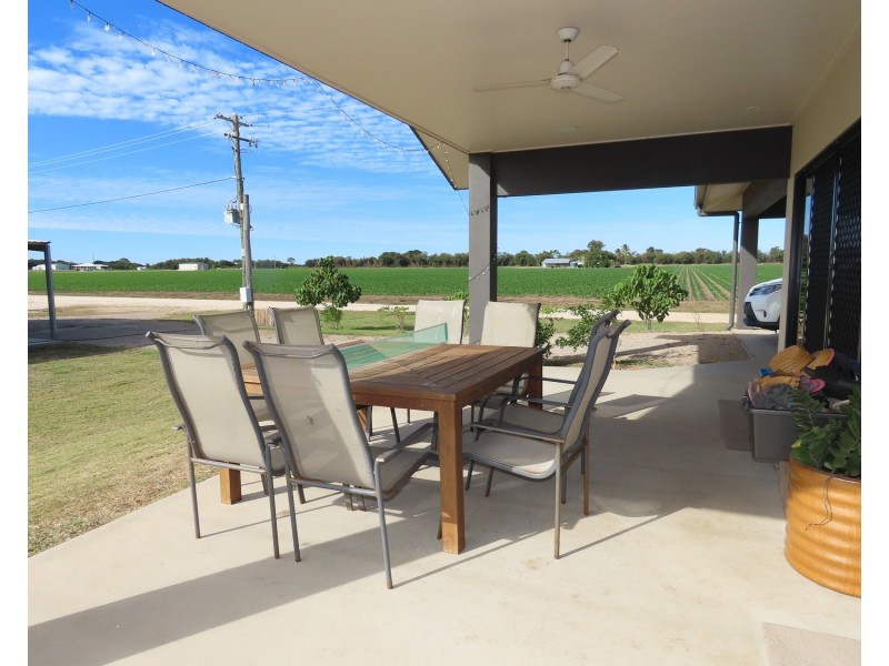 11 Sandy Lane, Bowen QLD 4805