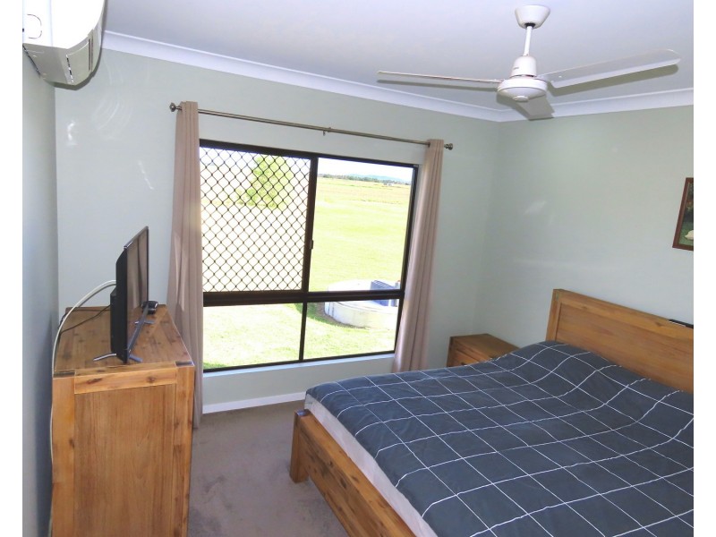 11 Sandy Lane, Bowen QLD 4805