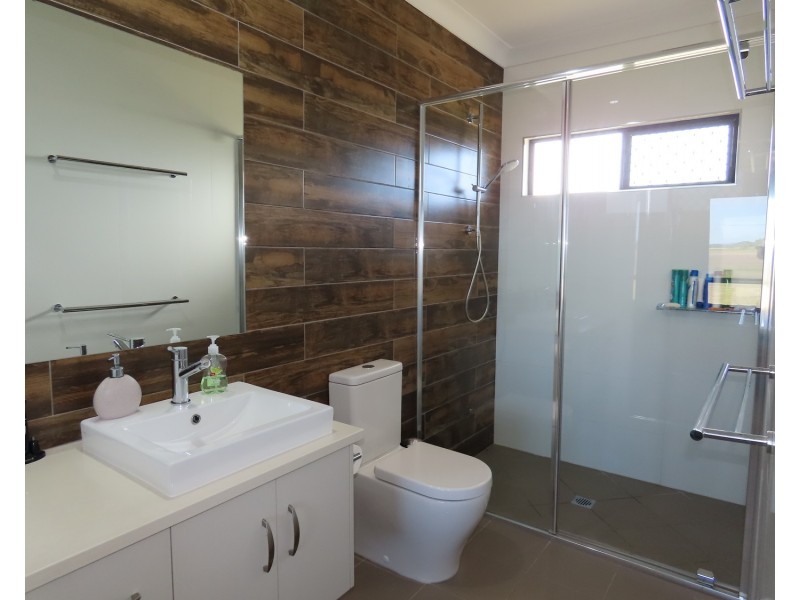 11 Sandy Lane, Bowen QLD 4805