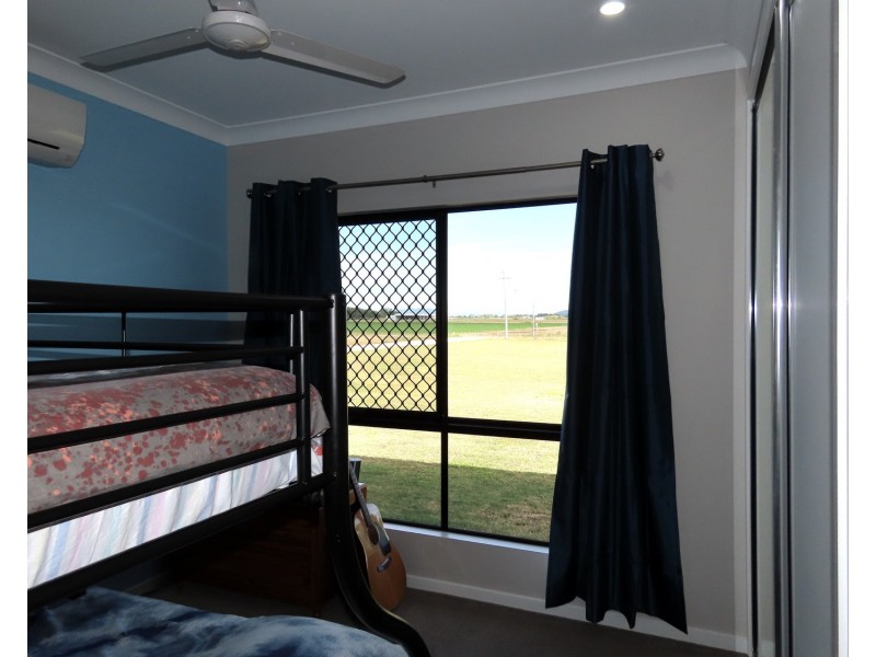 11 Sandy Lane, Bowen QLD 4805