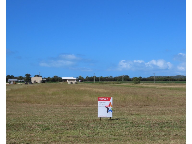 11 Sandy Lane, Bowen QLD 4805