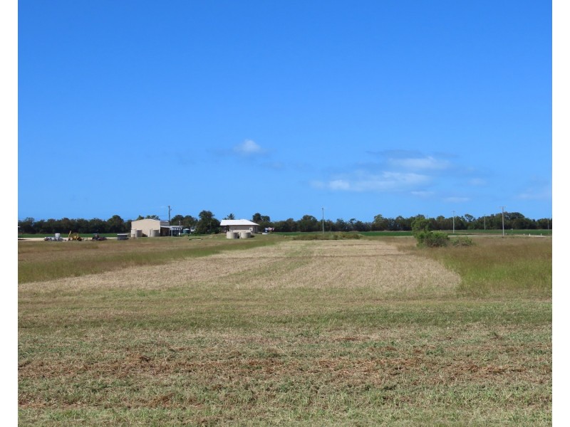 11 Sandy Lane, Bowen QLD 4805