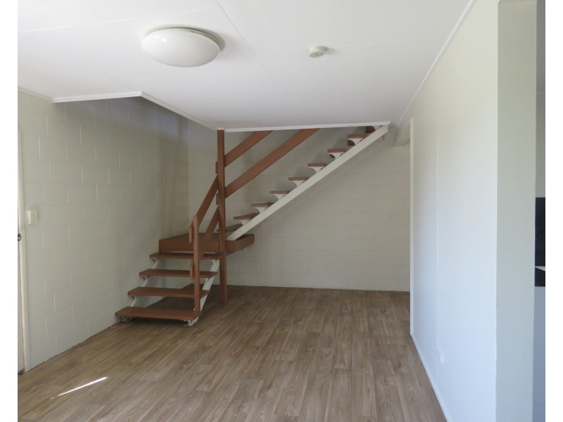 3/121 Herbert Street, Bowen QLD 4805