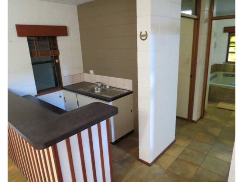 9 Avicennia Street, Bowen QLD 4805