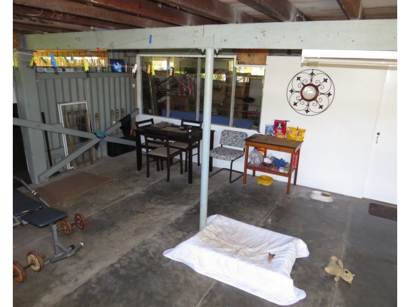 94 Gregory Street, Bowen QLD 4805