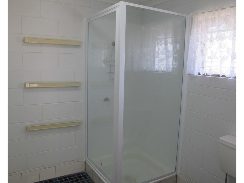 8/2A Powell Street, Bowen QLD 4805