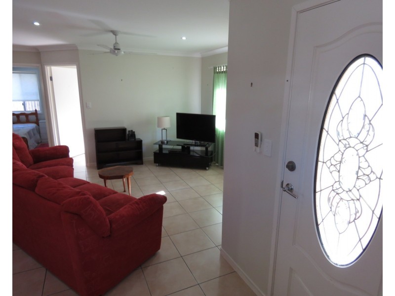 2/7 Leichhardt Street, Bowen QLD 4805