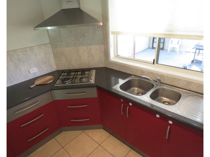 2/7 Leichhardt Street, Bowen QLD 4805